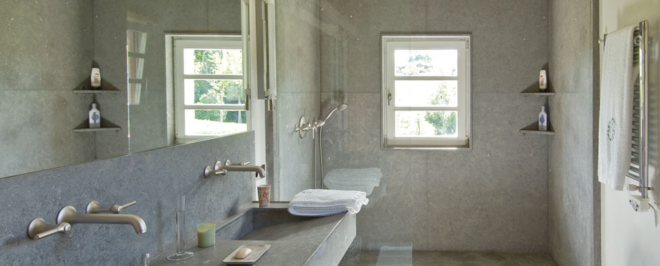 Cabine-douche-pierre-marbriere-960x387
